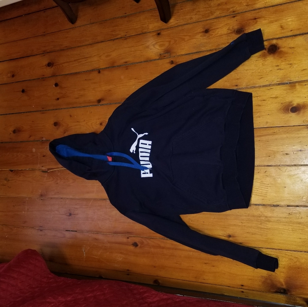 Size medium Puma hoodie sweatshirt